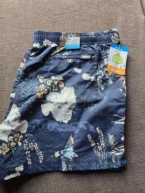 Columbia Navy Floral Short